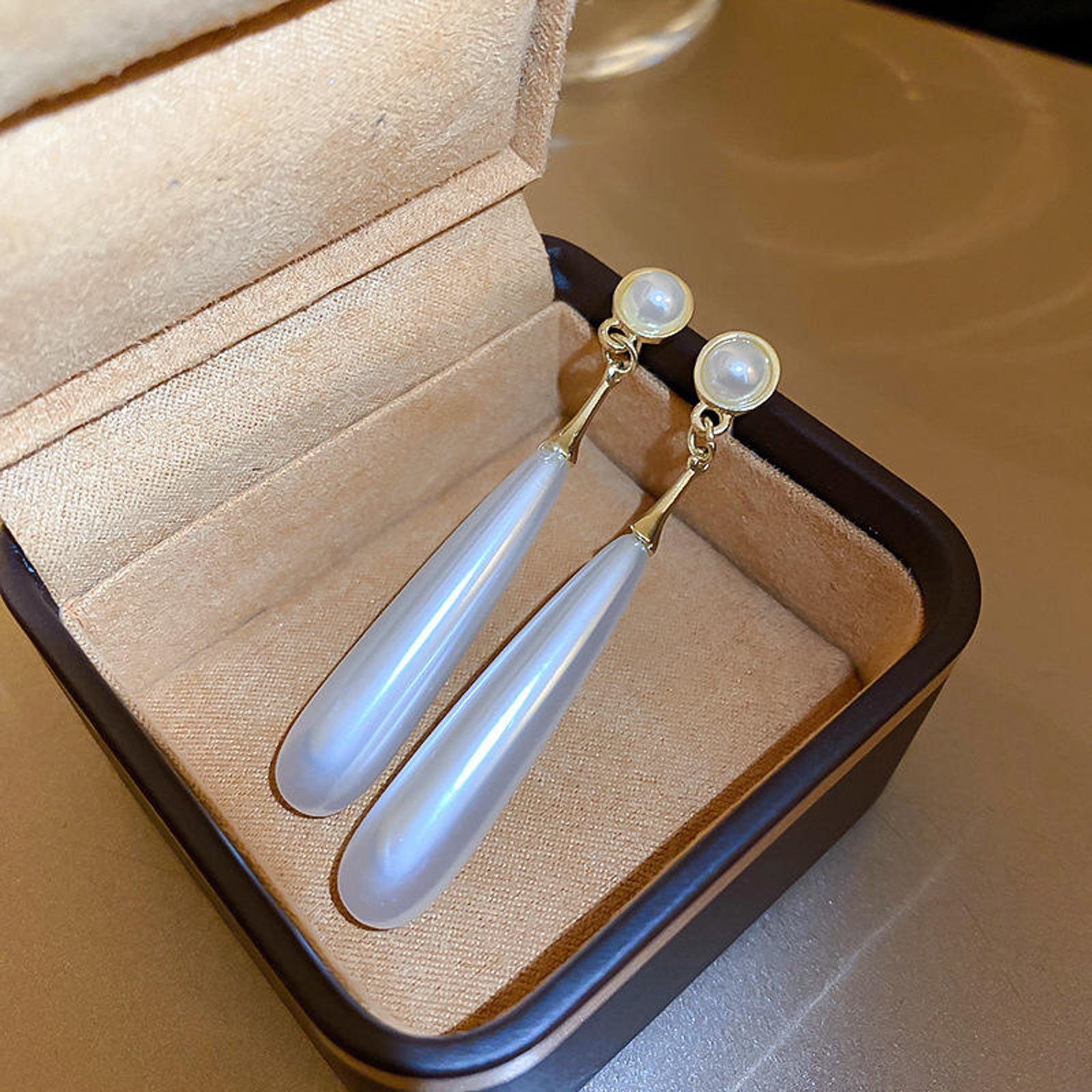 Vintage-Inspired Pearl Pendulum Earrings - Statement Gold Long Drop Earrings - Modern Classic Jewelry for Special Occasions