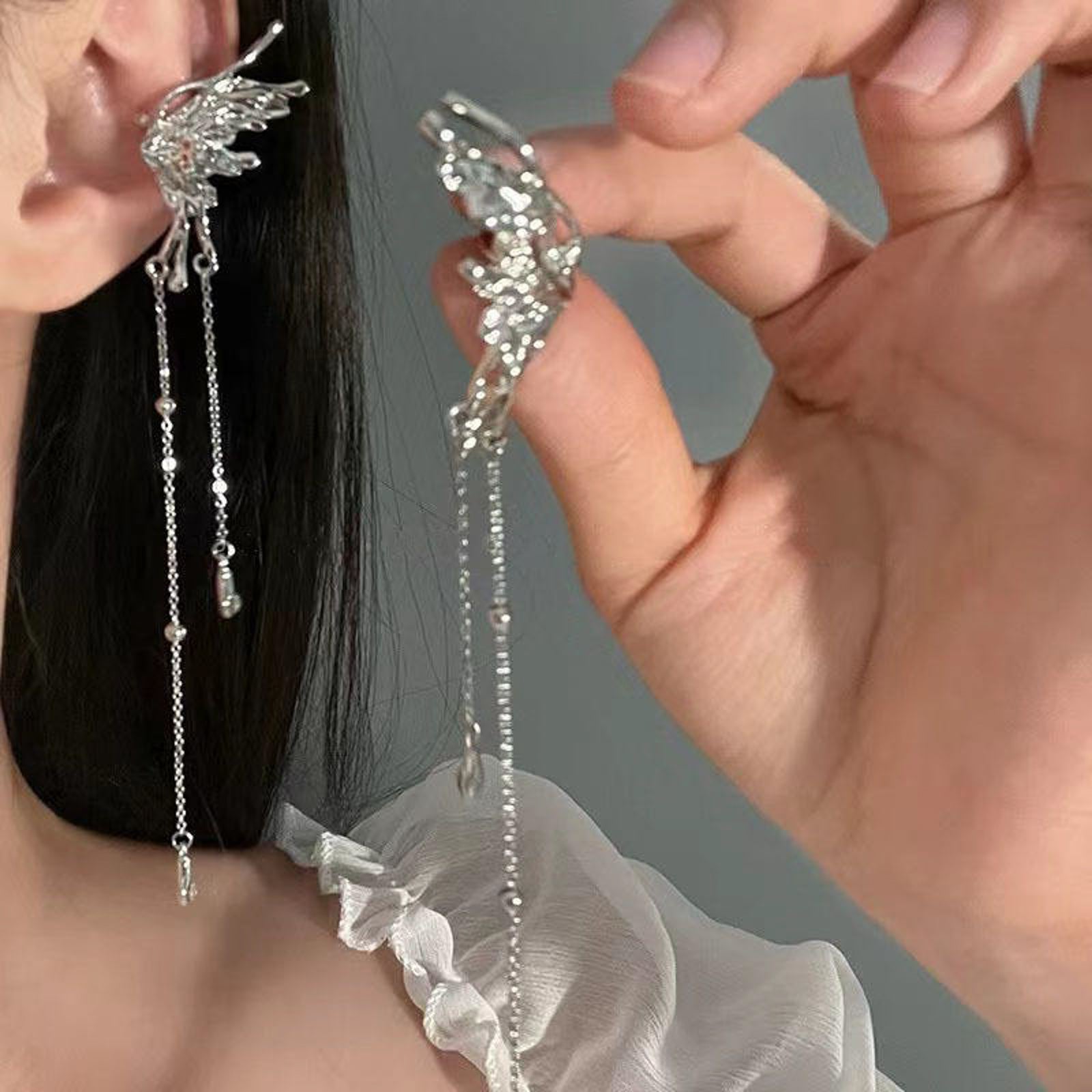 Sparkling Crystal Heart & Black Bow Earrings – Korean Style Drop Earrings for Women, Coquette Aesthetic Jewelry