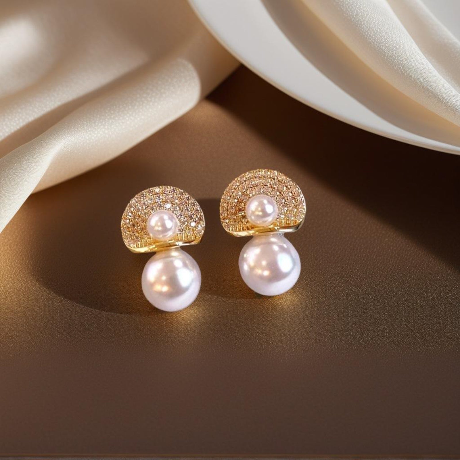 Elegant Gold Pearl Fan Stud Earrings – Sparkling Pavé Crystal Shell Earrings, Luxury Wedding and Evening Jewelry for Women