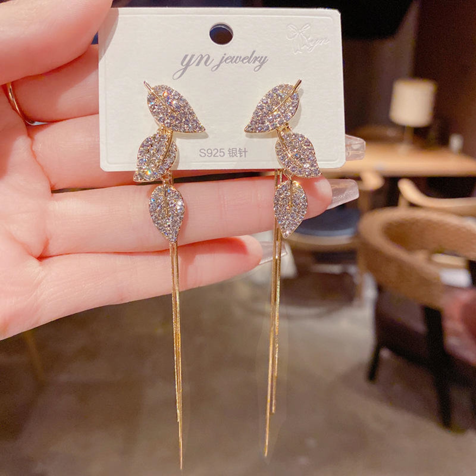 Elegant Leaf Drop Earrings – Rhinestone Tassel Design for Women