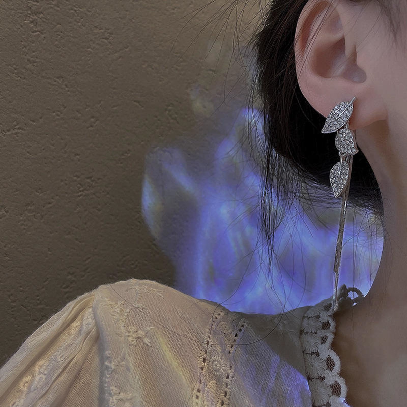 Elegant Leaf Drop Earrings – Rhinestone Tassel Design for Women