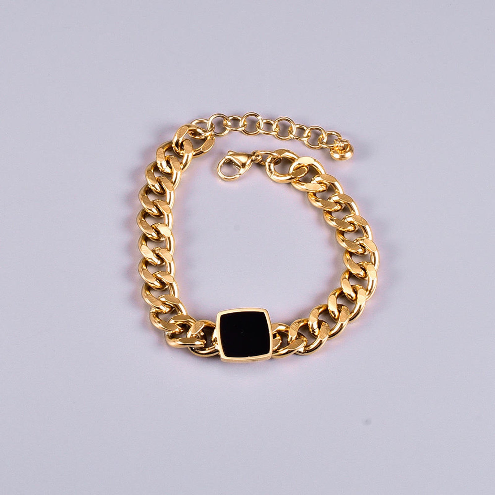 Gold Chain Bracelet with Black Square Charm – Adjustable Statement Jewelry for Women