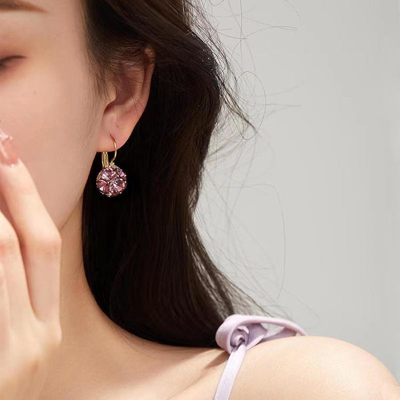 Purple Gemstone Floral Earrings with Gold Lever-Back Closure – Elegant Statement Jewelry