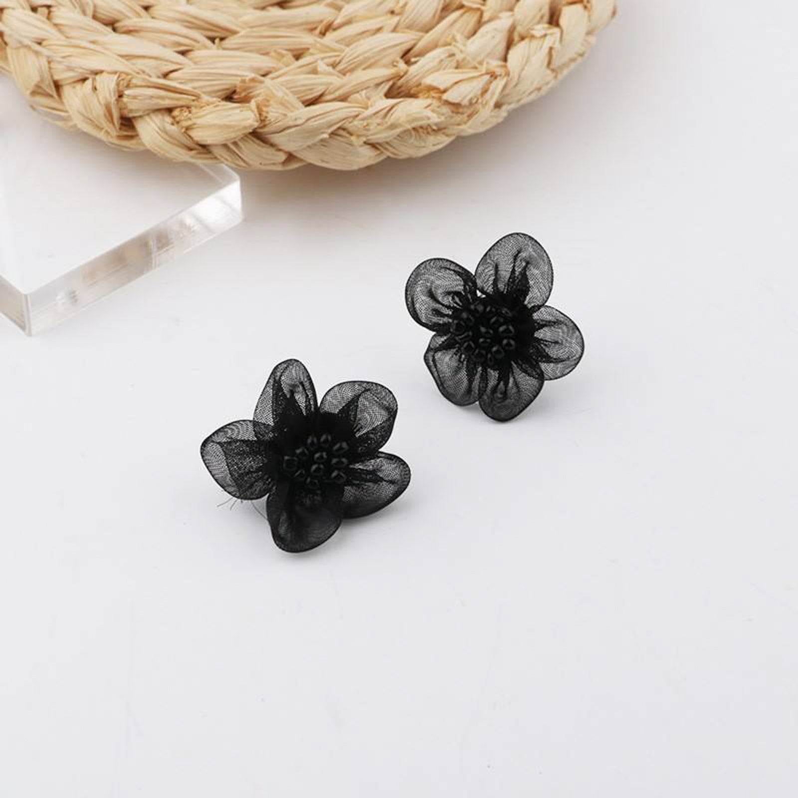 Black Mesh Flower Earrings with Beaded Center – Elegant Korean-Inspired Statement Jewelry