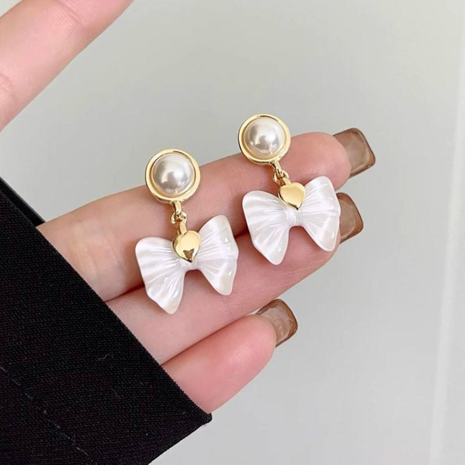 Pearl Heart Bow Drop Earrings – Cute Korean-Inspired Jewelry for Romantic Looks