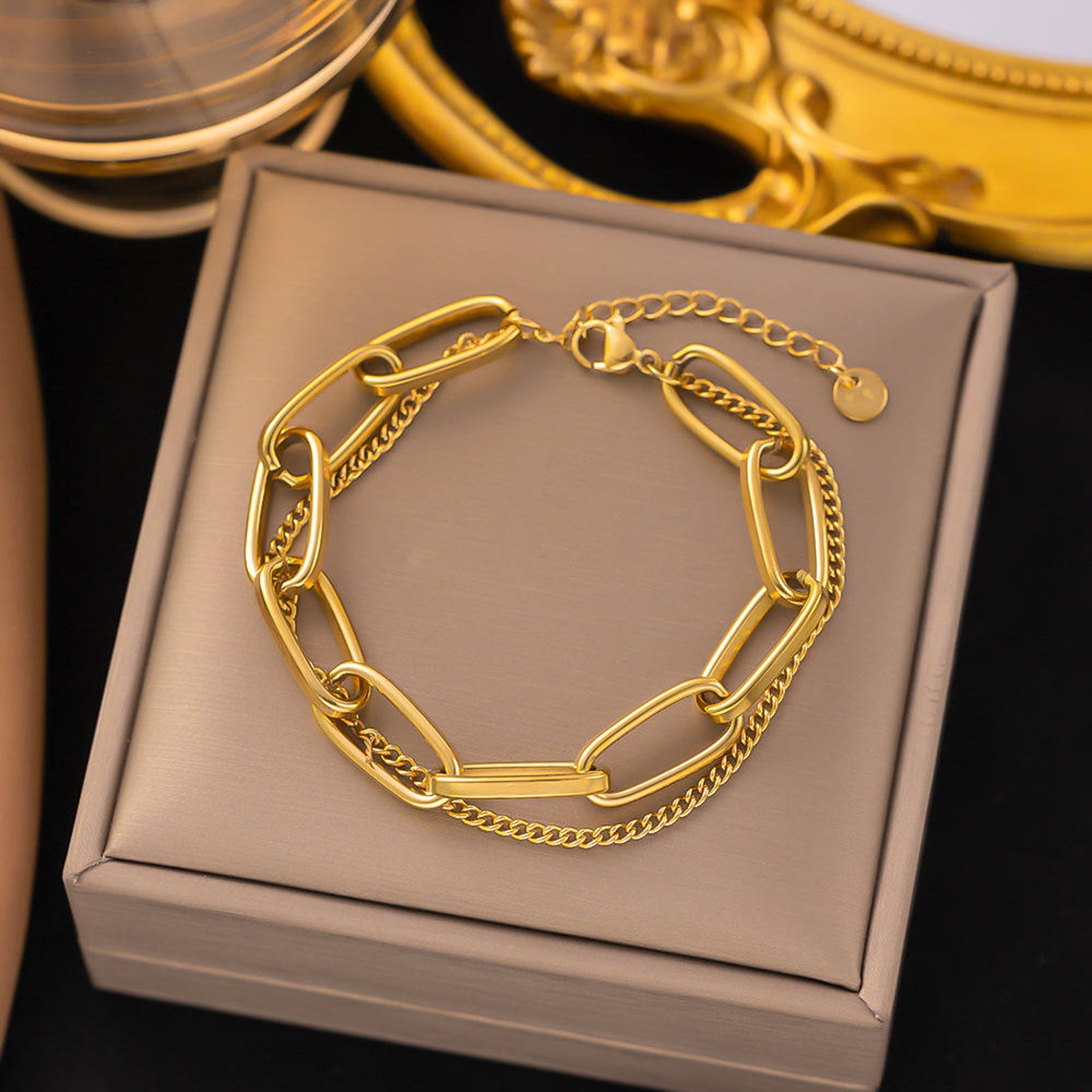 Gold Chain Bracelet with Oval & Rectangular Links – Adjustable Modern Charm Jewelry for Women