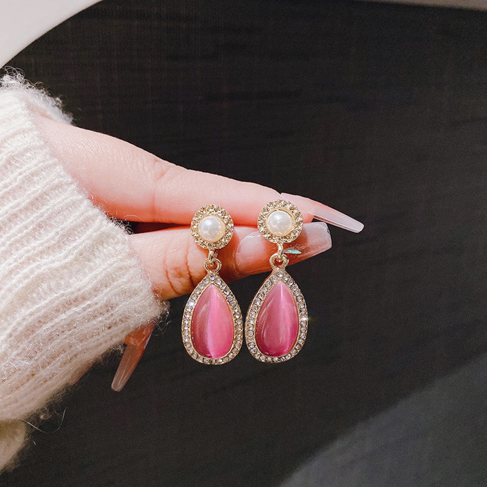 Vintage-Style Pink Cat's Eye Teardrop Earrings