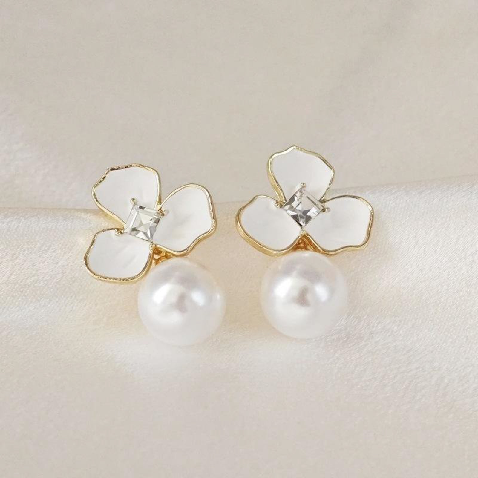 White Enamel Lily Pearl Studs