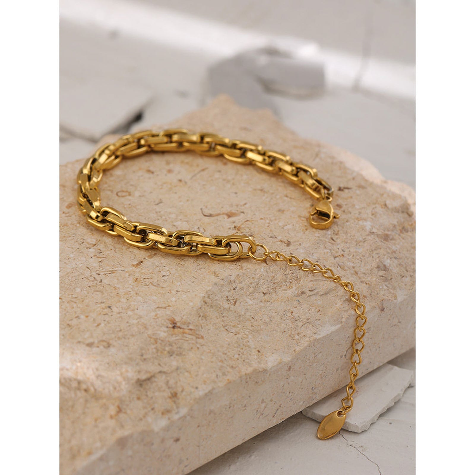 Gold Chain Bracelet with Polished Interlocking Links