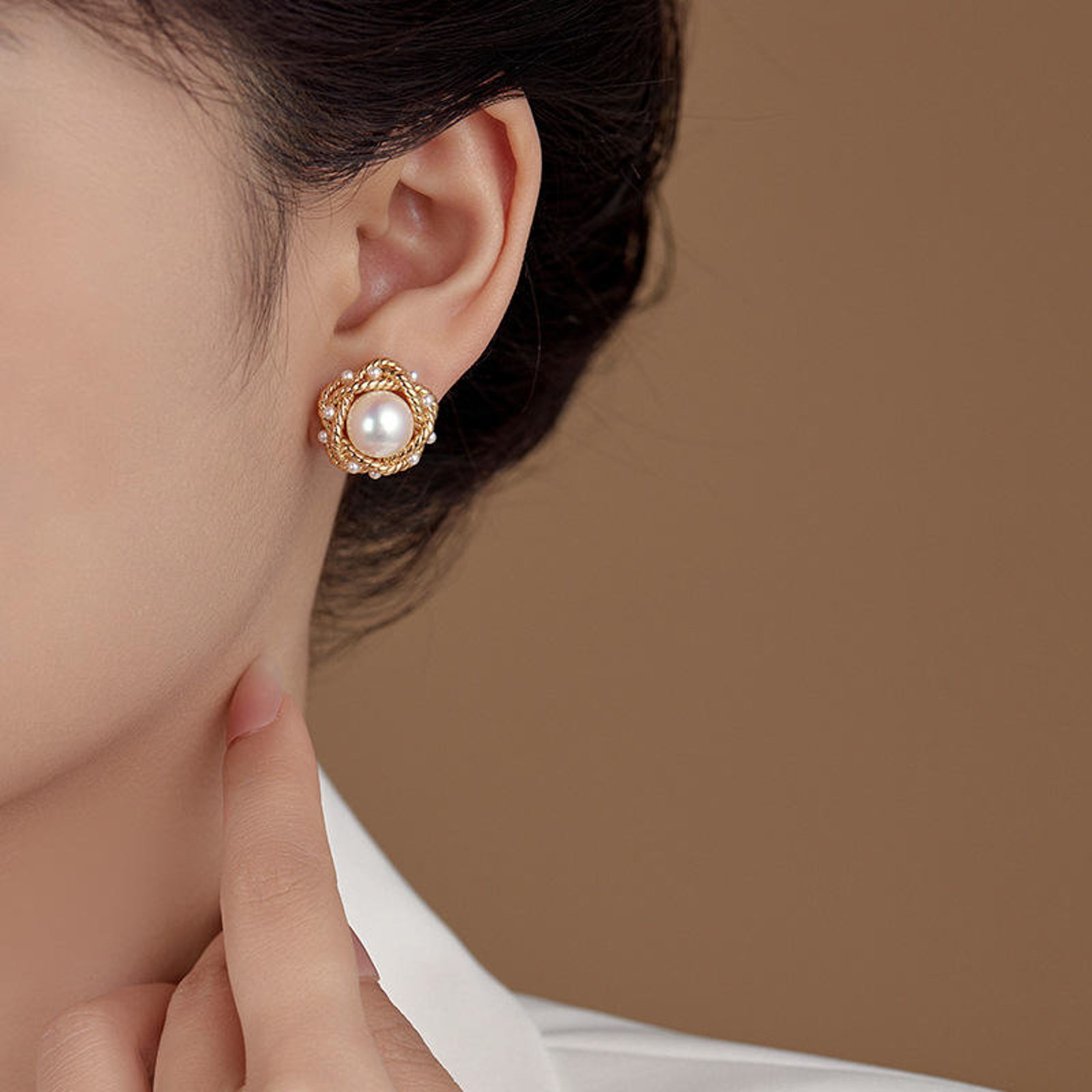 Elegant Gold-Plated Pearl Stud Earrings for Women | Classic Floral Design Imitation Jewellery